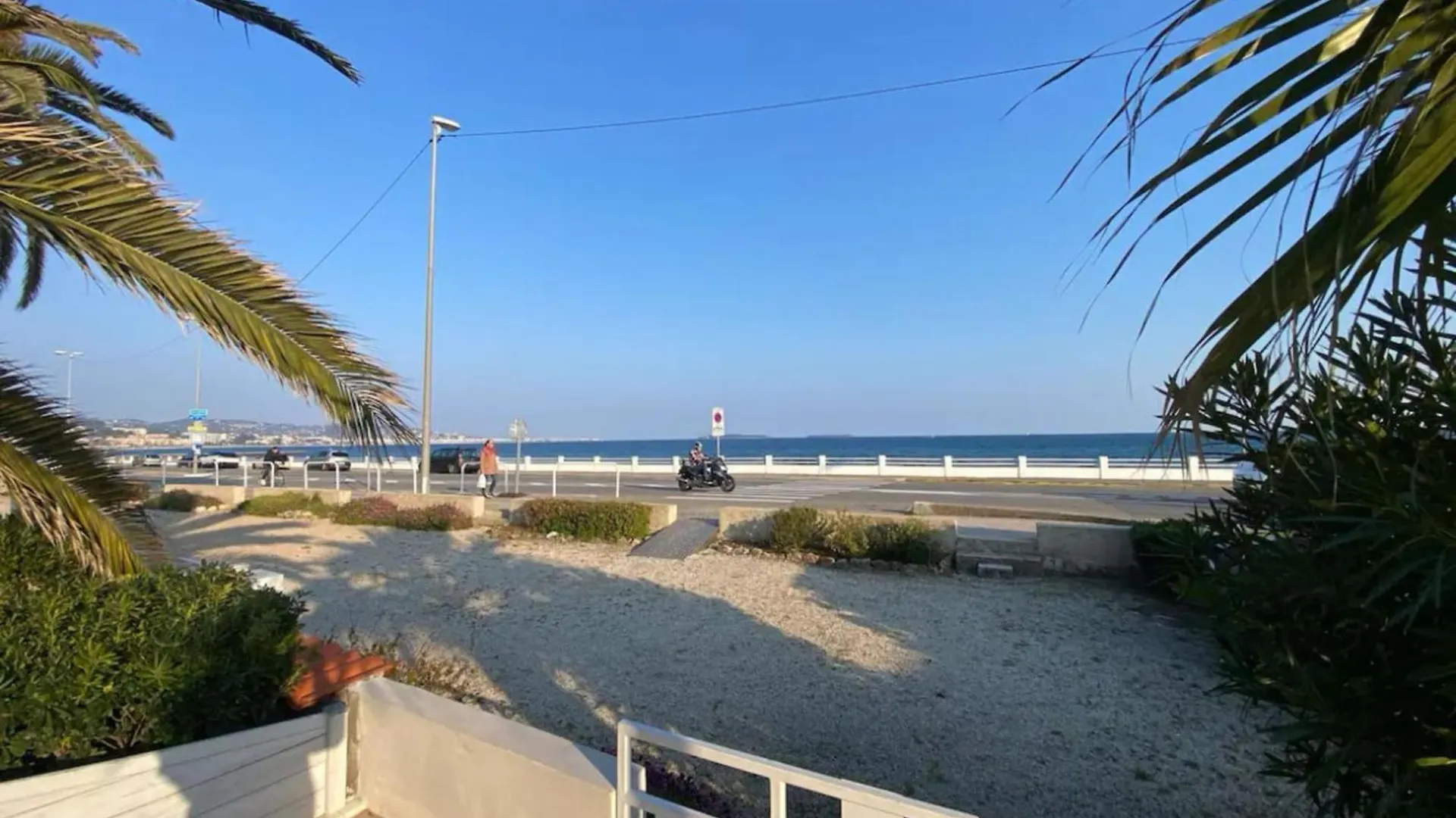 Holiday home Beautiful House With Terrace Sea Front - Cannes France