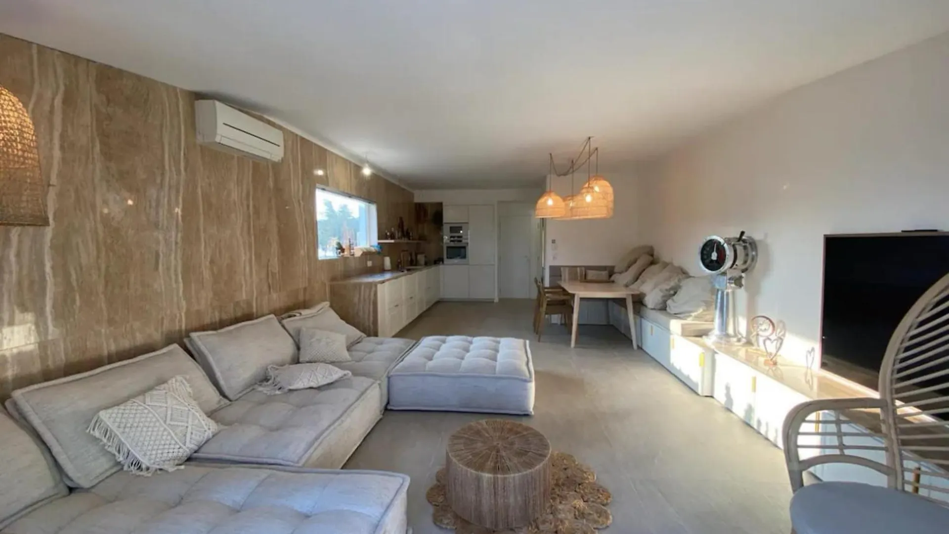 Beautiful House With Terrace Sea Front - Cannes 0*,  Francia